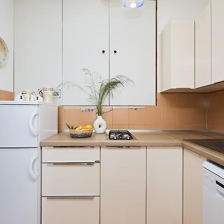 Sunset Oasis Apartment