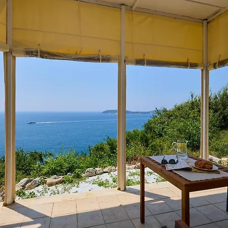 Sunset Oasis Apartman